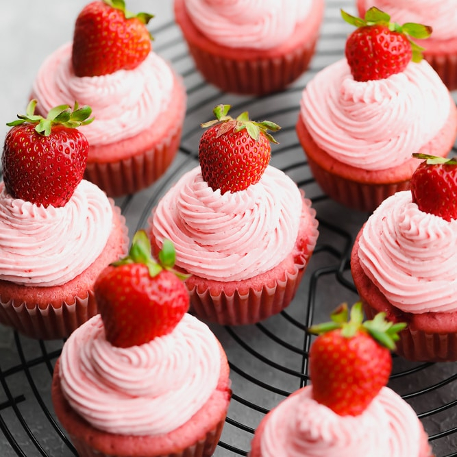 Autotest bakery SE - Strawberry cupcake se