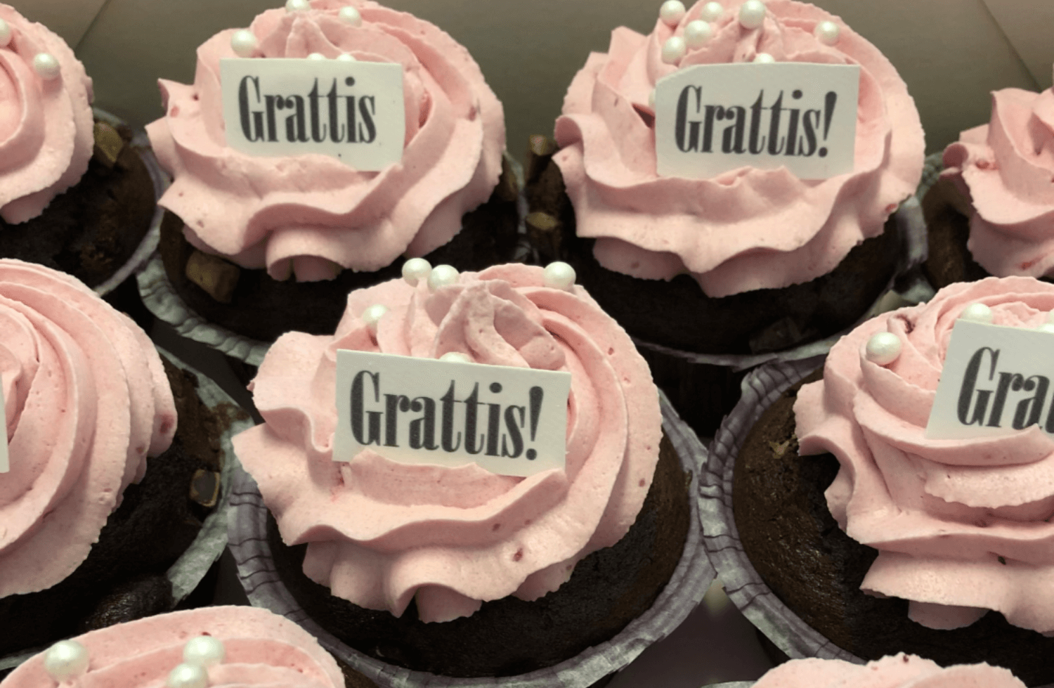 Martin Walderhaug eftf. - Logo cupcakes