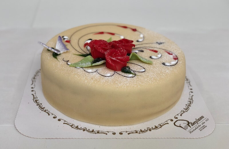 Bergshaven Bakeri og Konditori - Bløtkake/marsipankake - Glutenfri og laktosefri