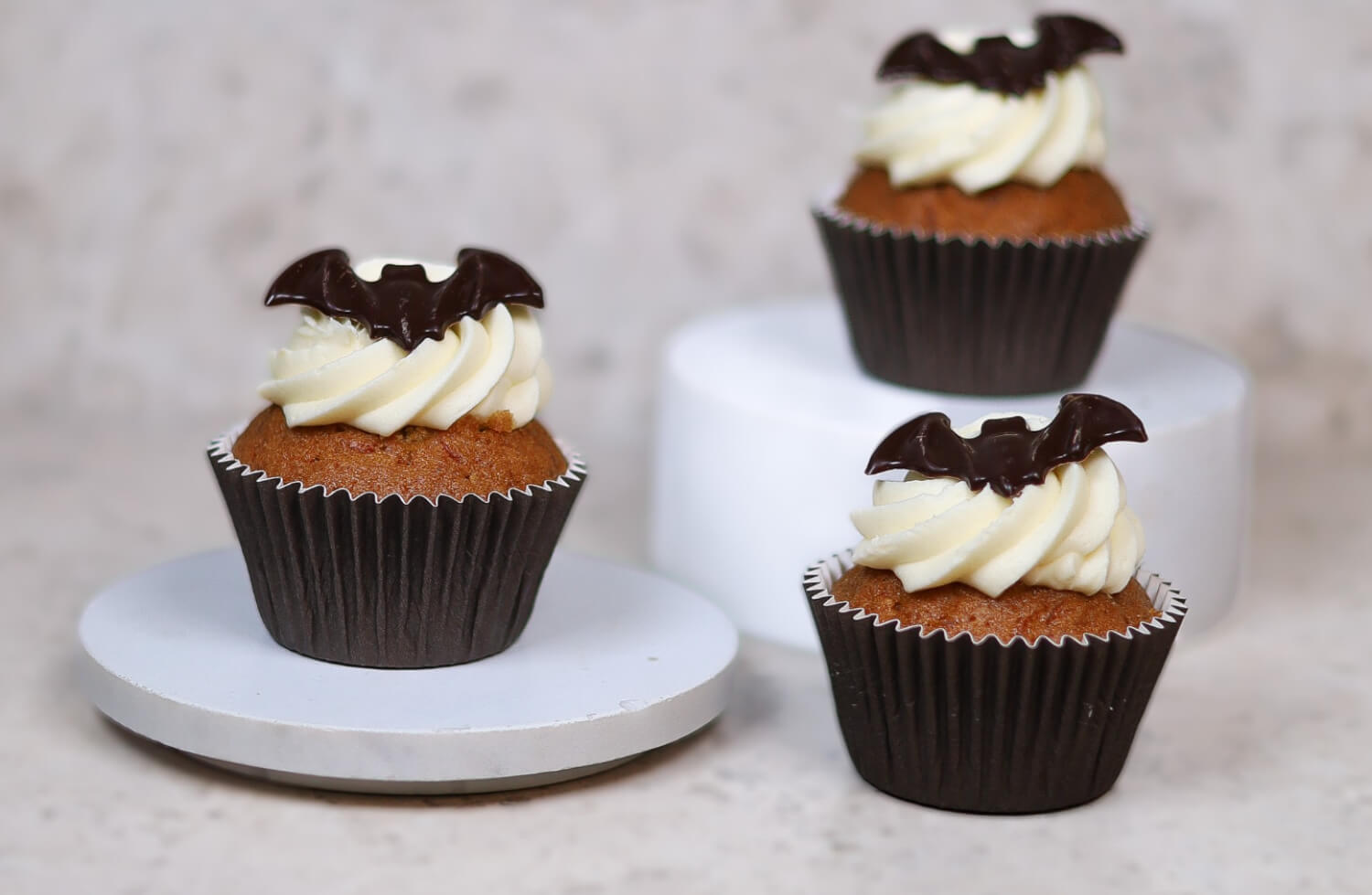 Thelins Konditori - Morotsmuffins med halloweendekor