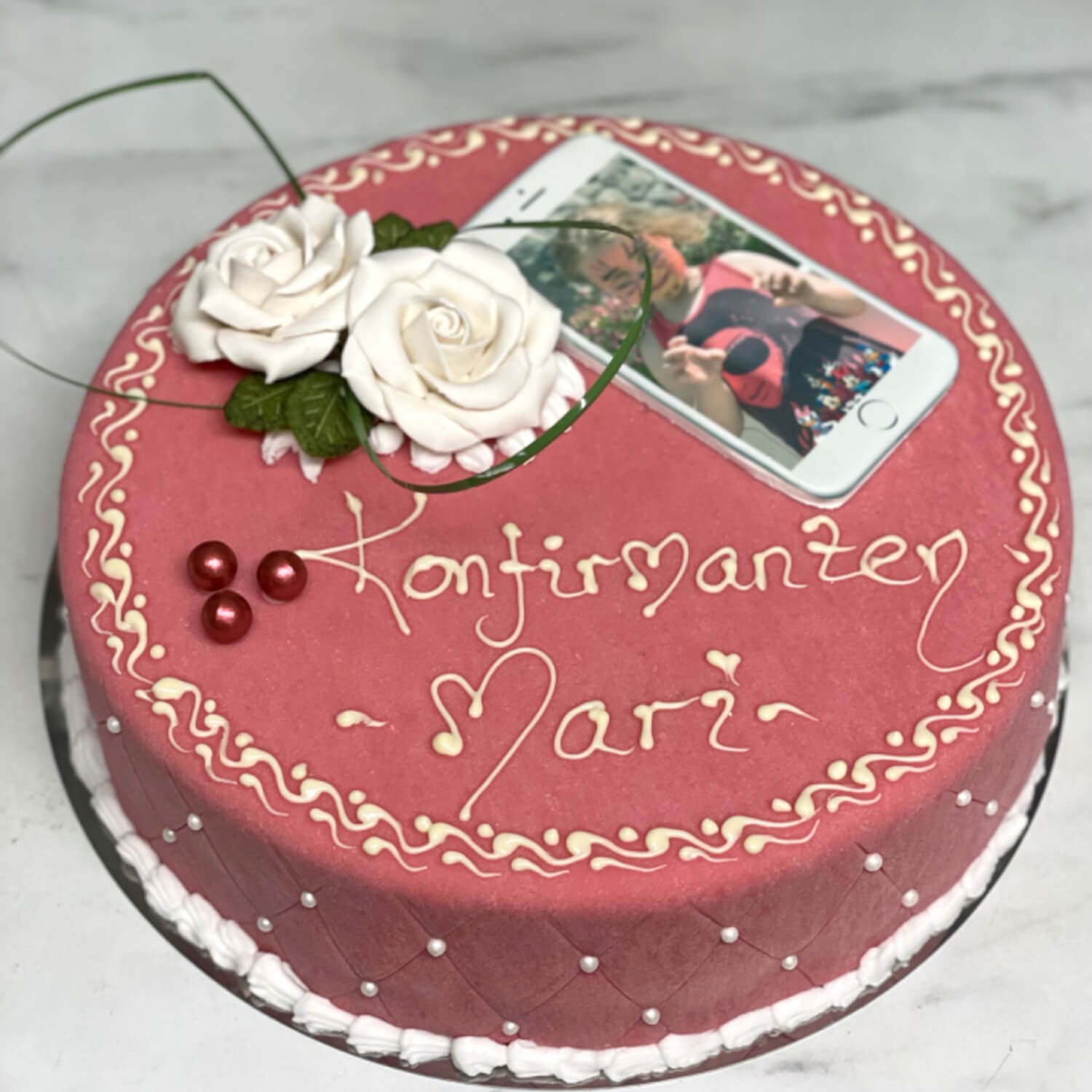 Trygstad bakeri - Marsipankake til konfirmasjon