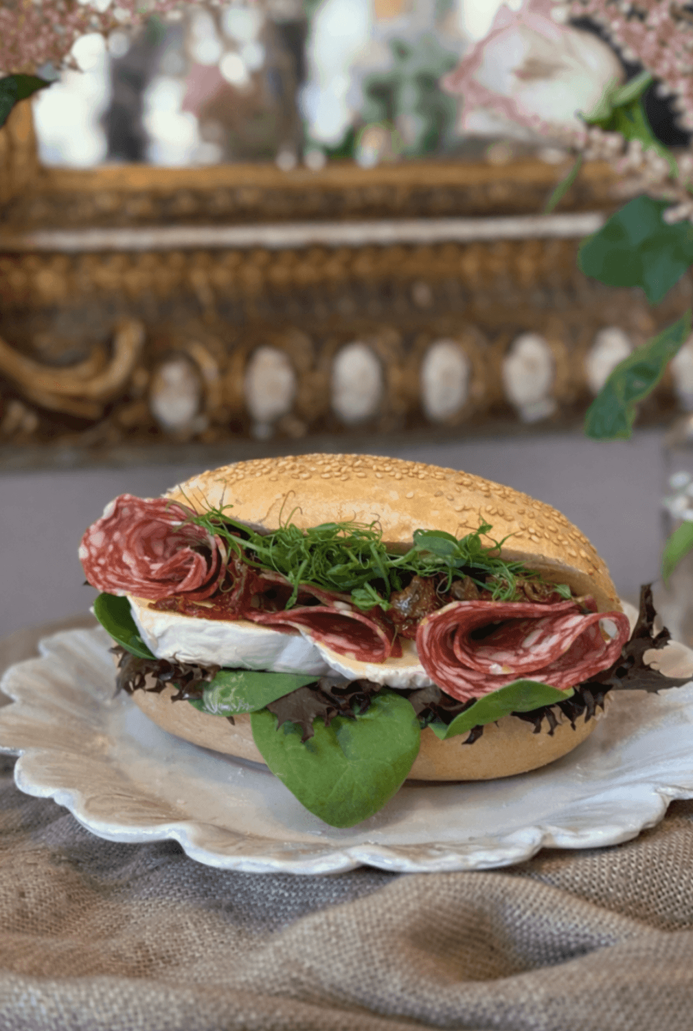 Brogyllen - Brie & Salami-macka