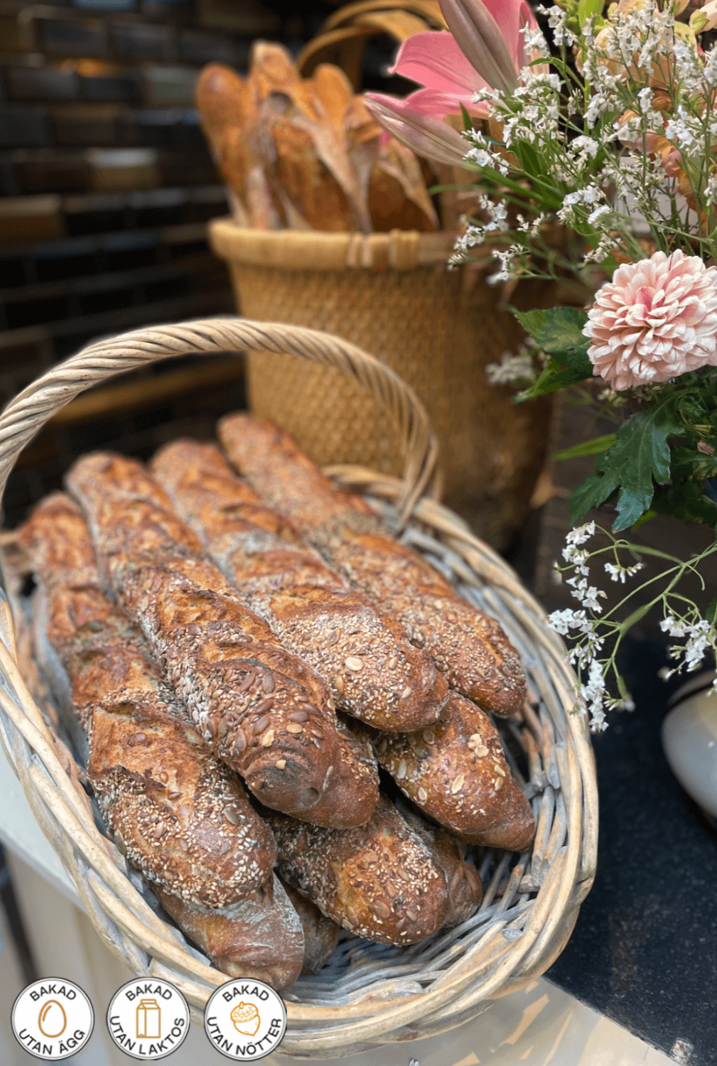 Brogyllen - Surdegsbaguette med frön
