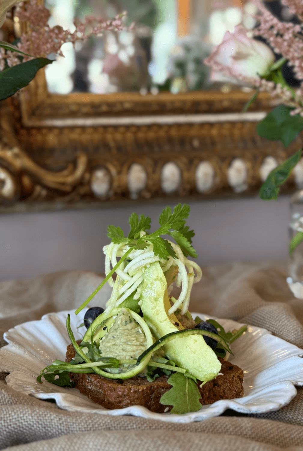 Brogyllen - Avokadosmörgås(vegan)