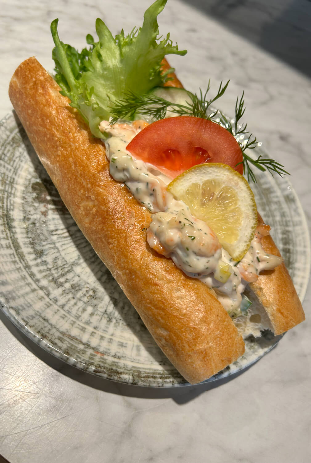 Hennings Konditori - Baguette med pålägg