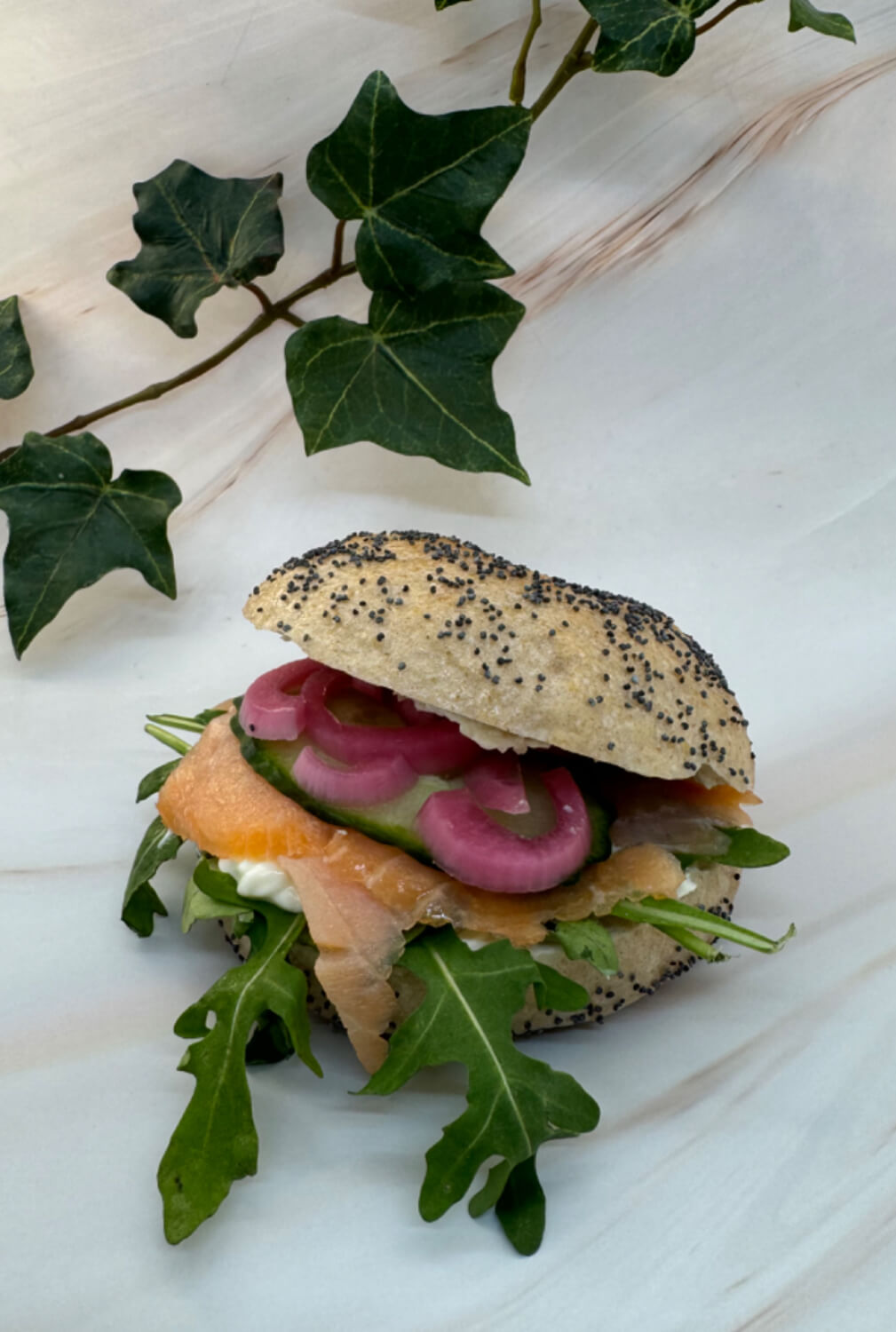 Gullegårdens glutenfria bageri - Bagel med lax och färskost