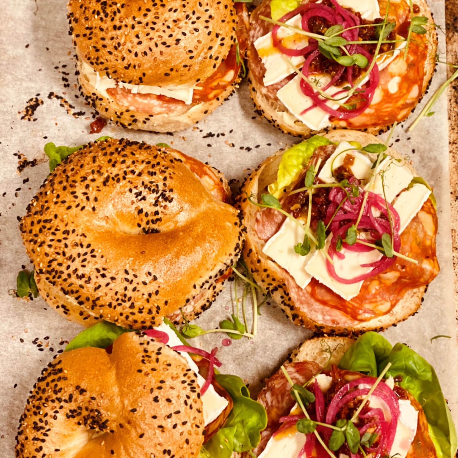 Tewes på jobbet - Salami & brie Cowork