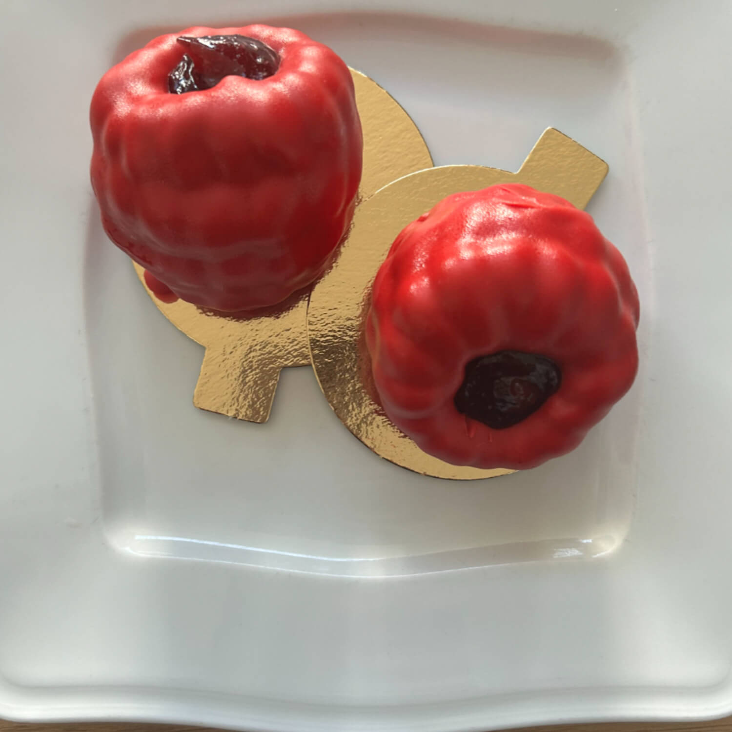 Thores Bageri - FRUKTBAKELSE HALLON