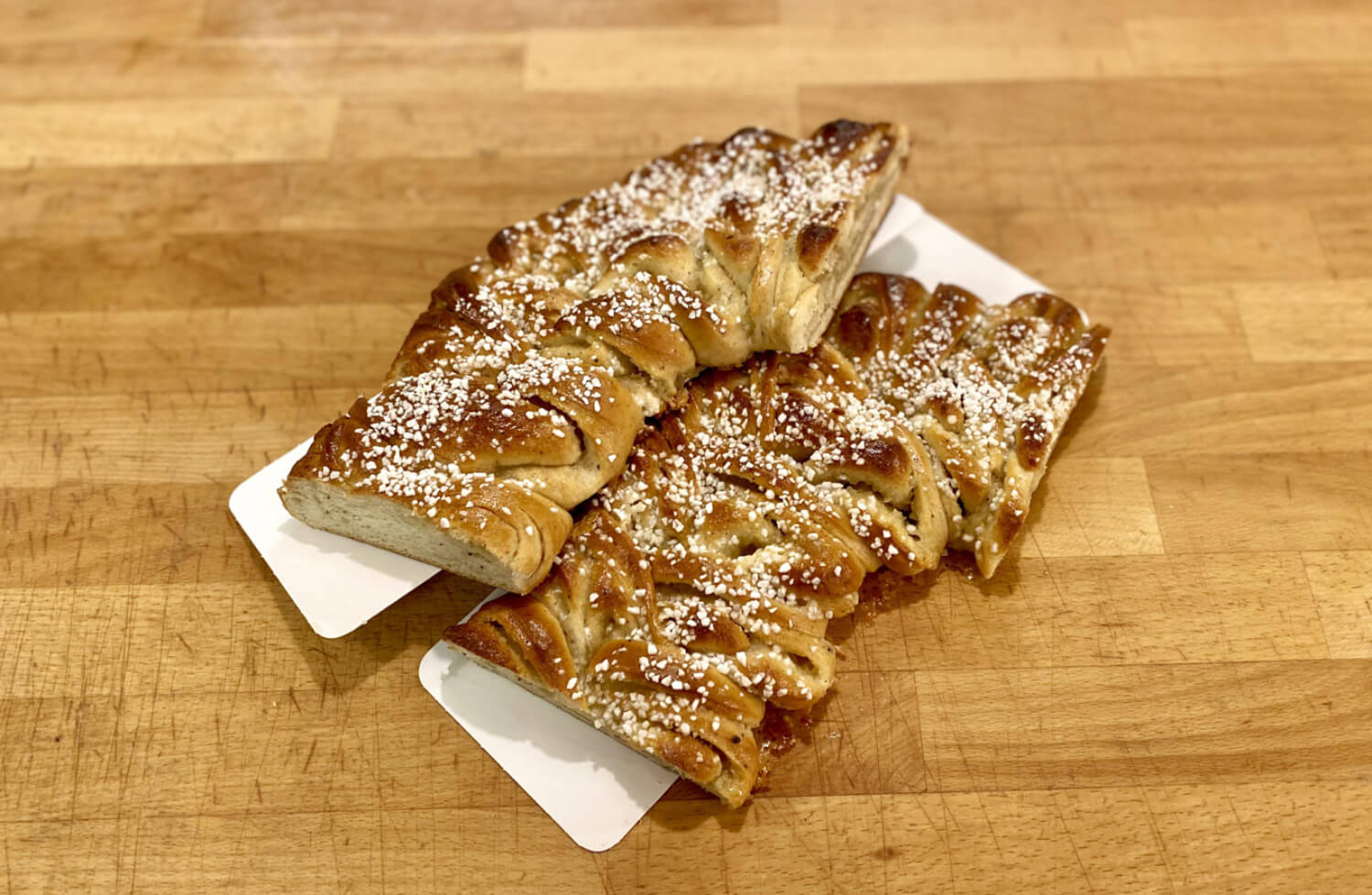 Bread & Cookies - Vetekransbit med mandelmassa