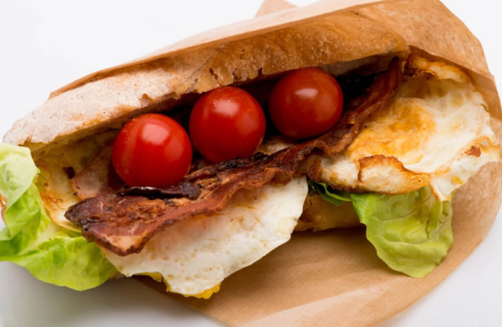 Konditori Valhall - Baguette Bacon & Ägg Panini