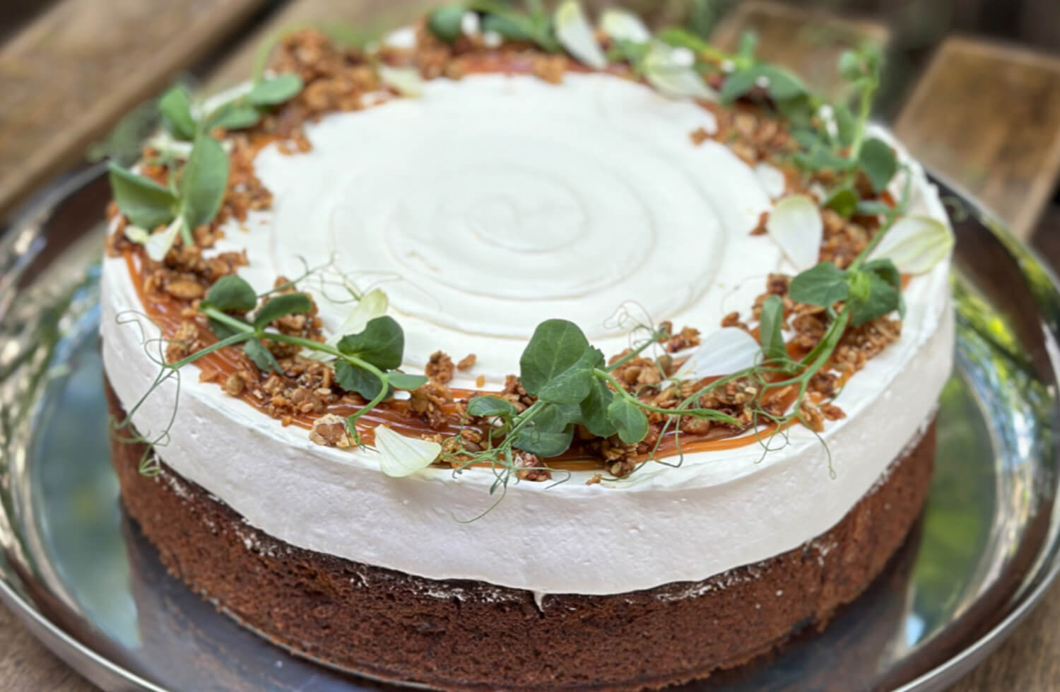 Jordnært - Banankake i rund form