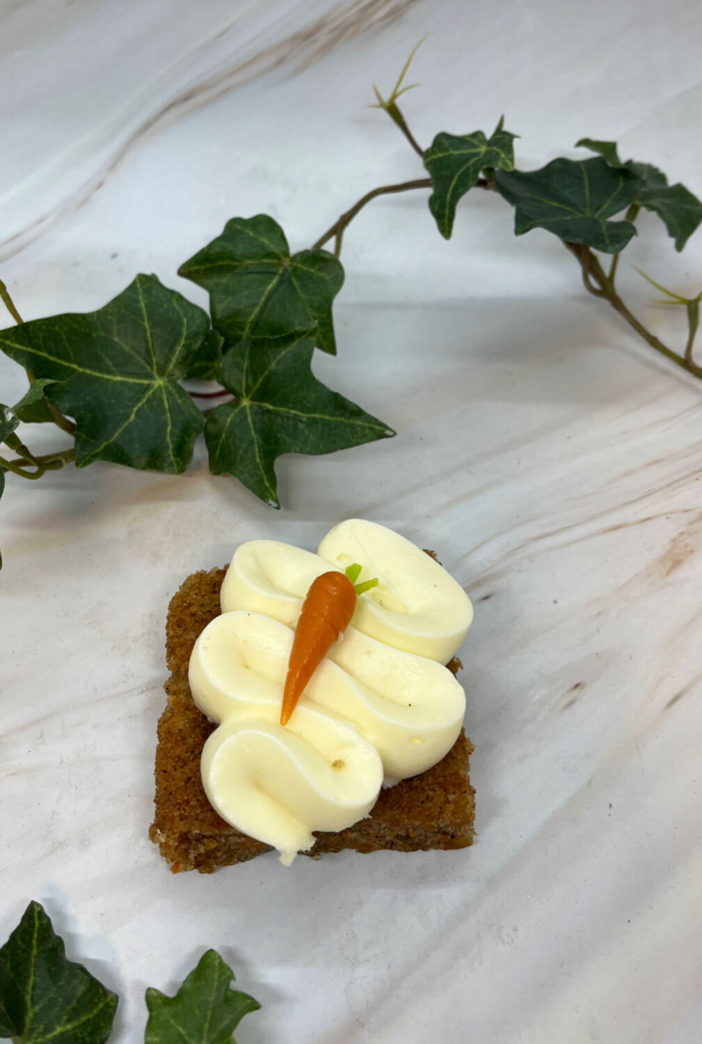 Gullegårdens glutenfria bageri Byxelkrok - Morotskaka