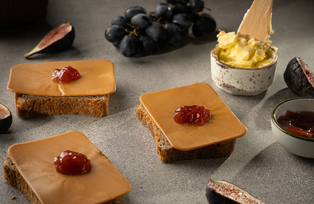Maschmanns - Grovtbrød med brunost og smør