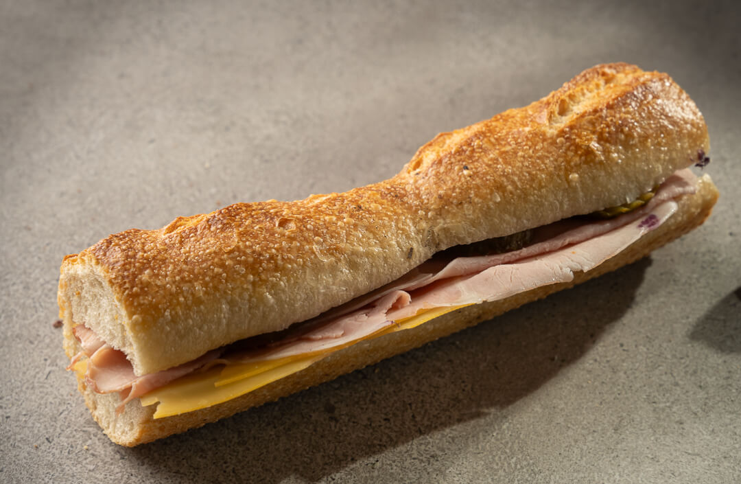 Maschmanns - Baguette med ost og skinke