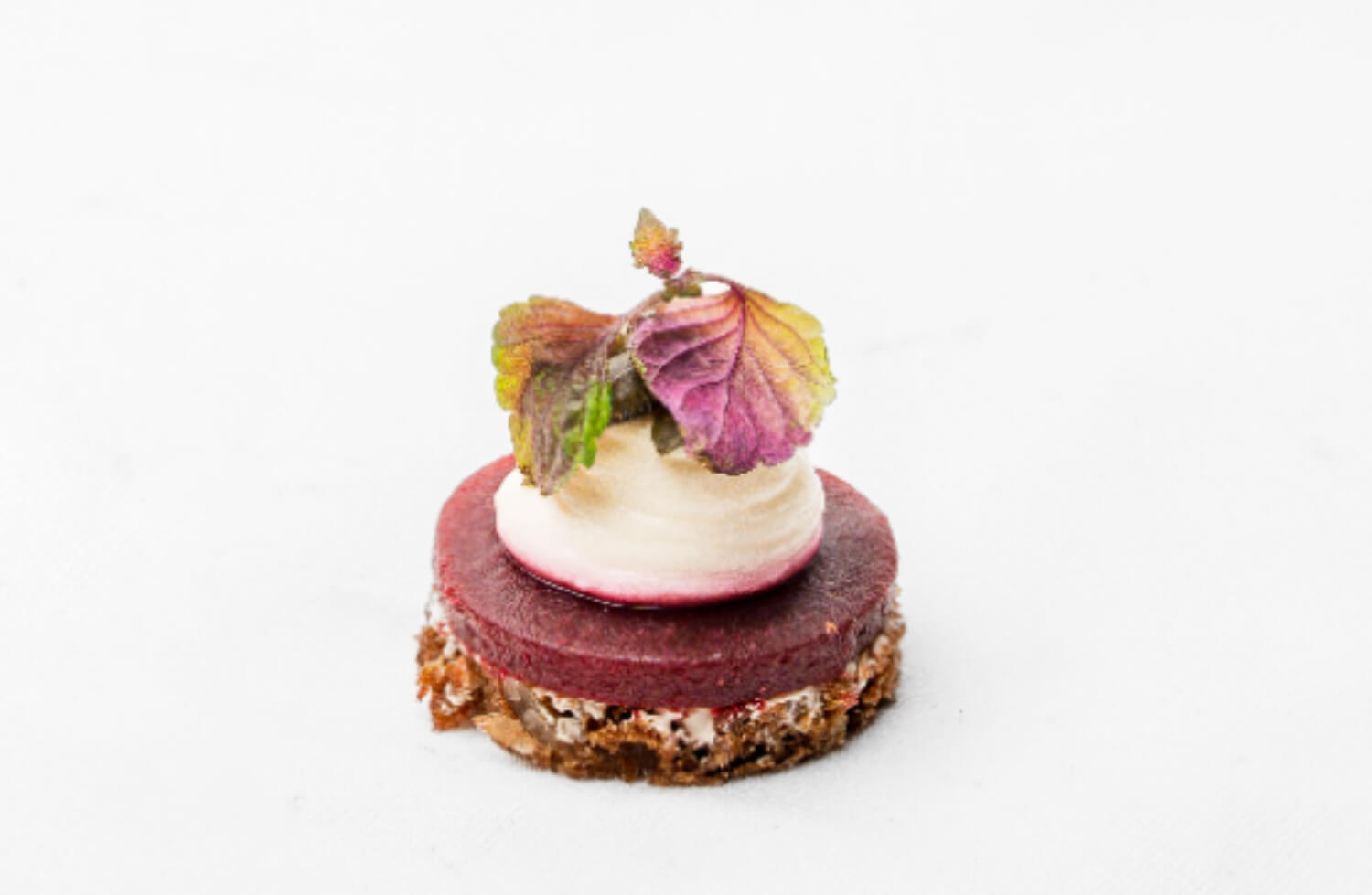Nybroe Smörrebröd - Rödbeta & Chèvre - snitt