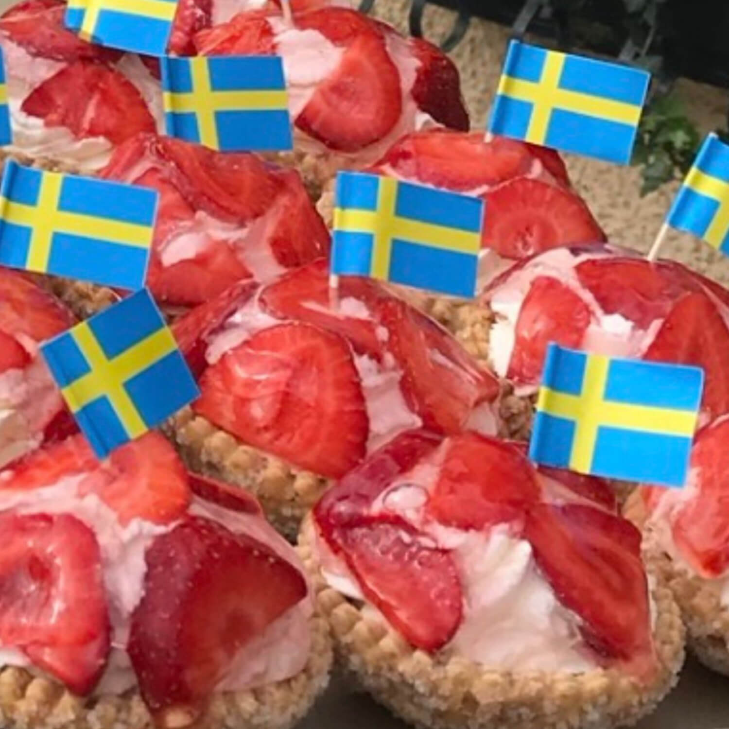 Byttorps Finbageri - Jordgubbsbakelse frasig