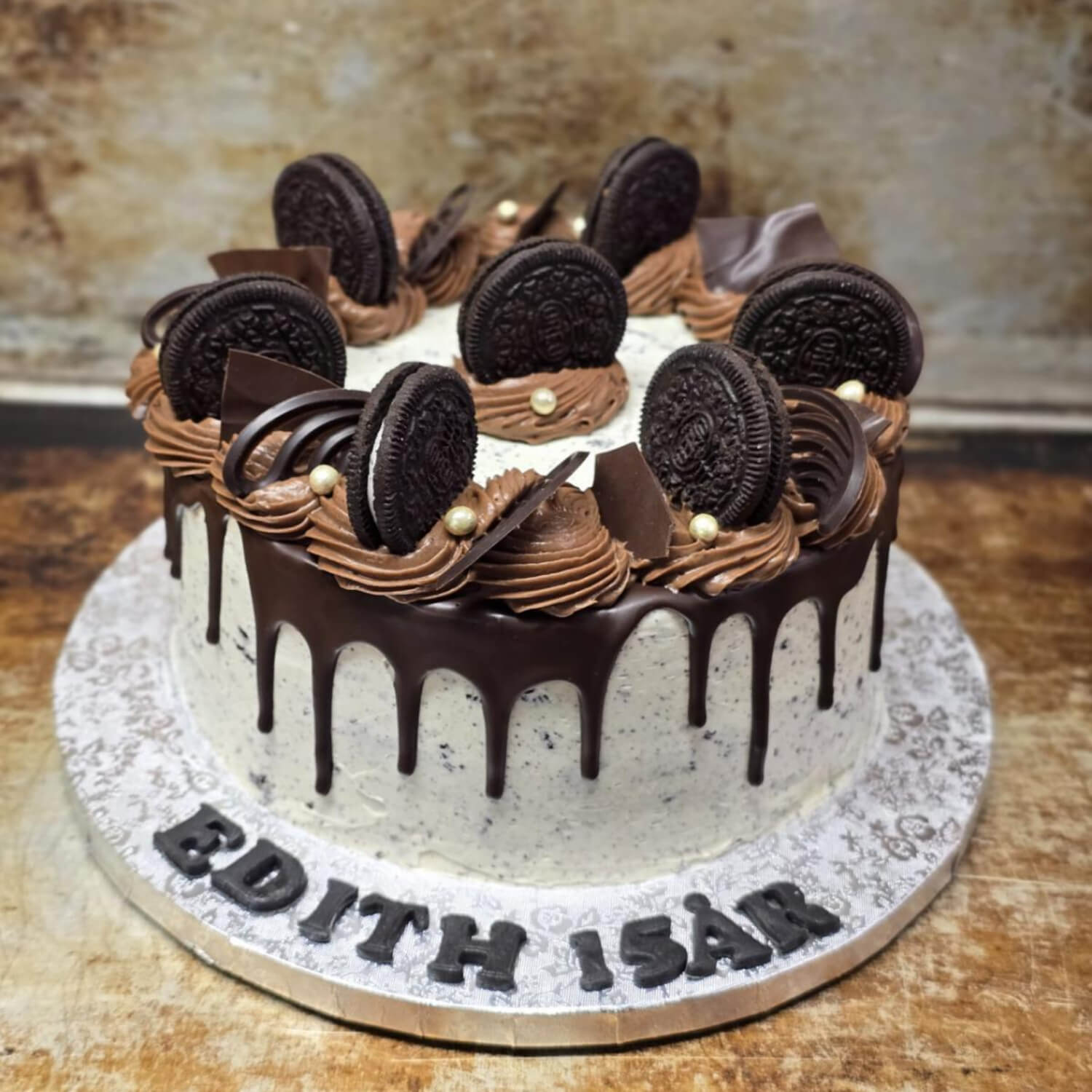 Byttorps Finbageri - Drip cake Oreo