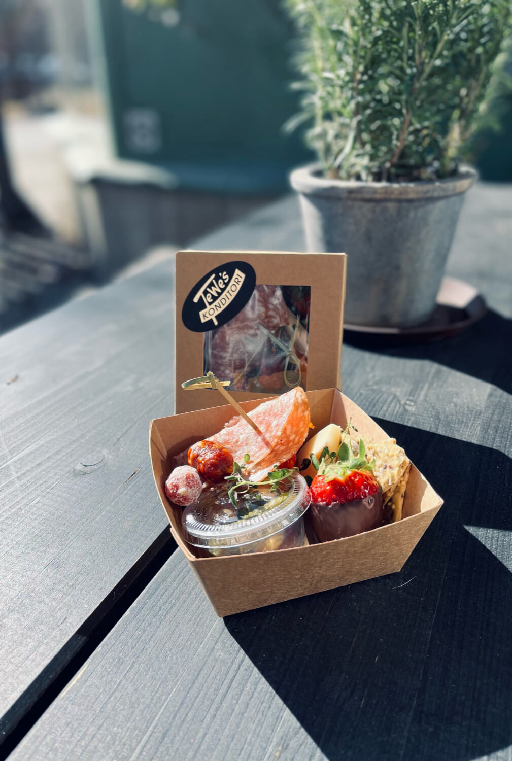Tewes konditori - Deli-portionsförpackad