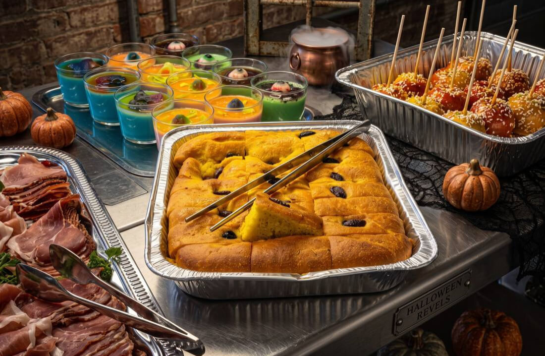 Viken Mathus - Halloween Buffet