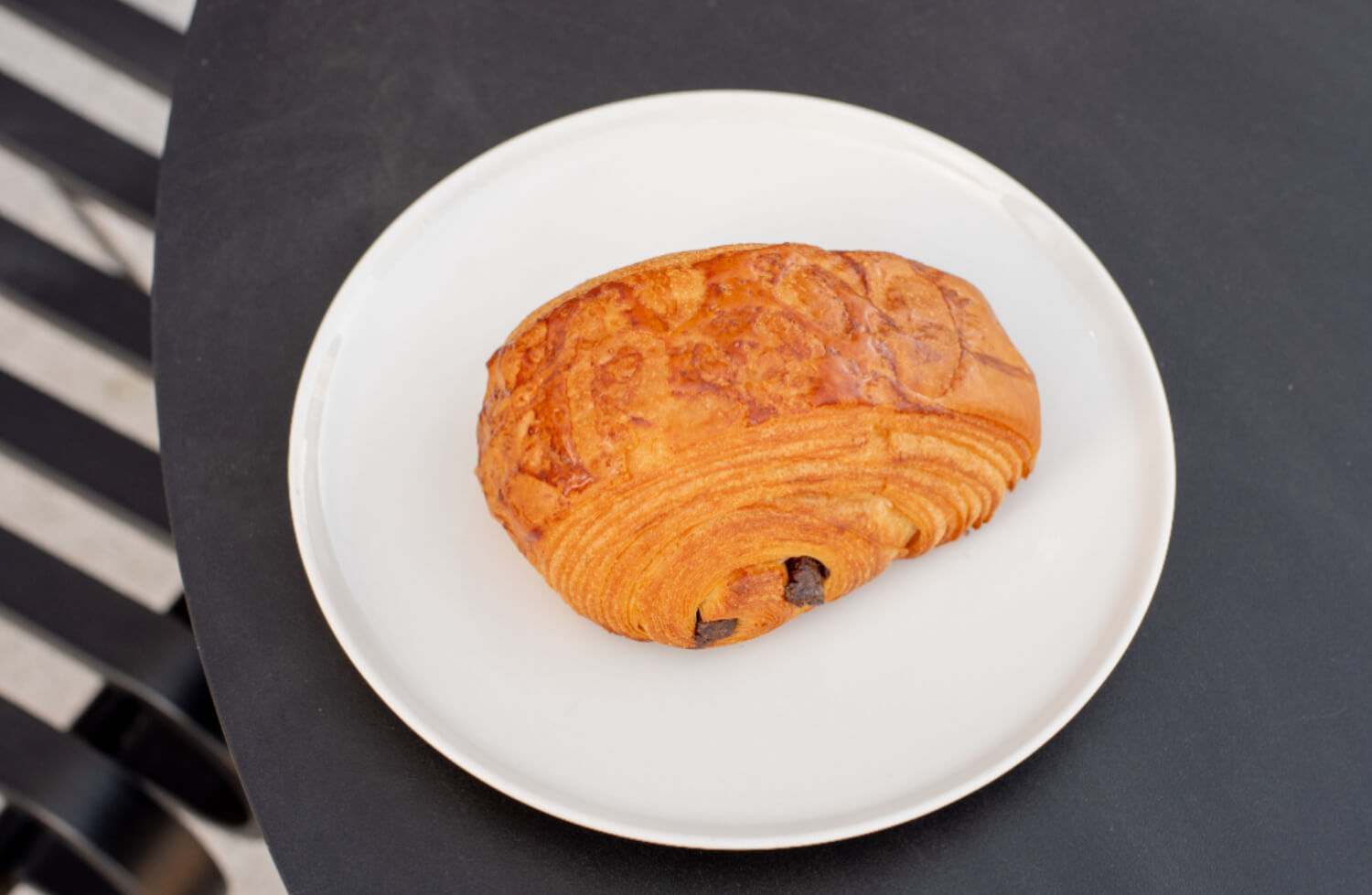 The Bakery - Pain au chocolate