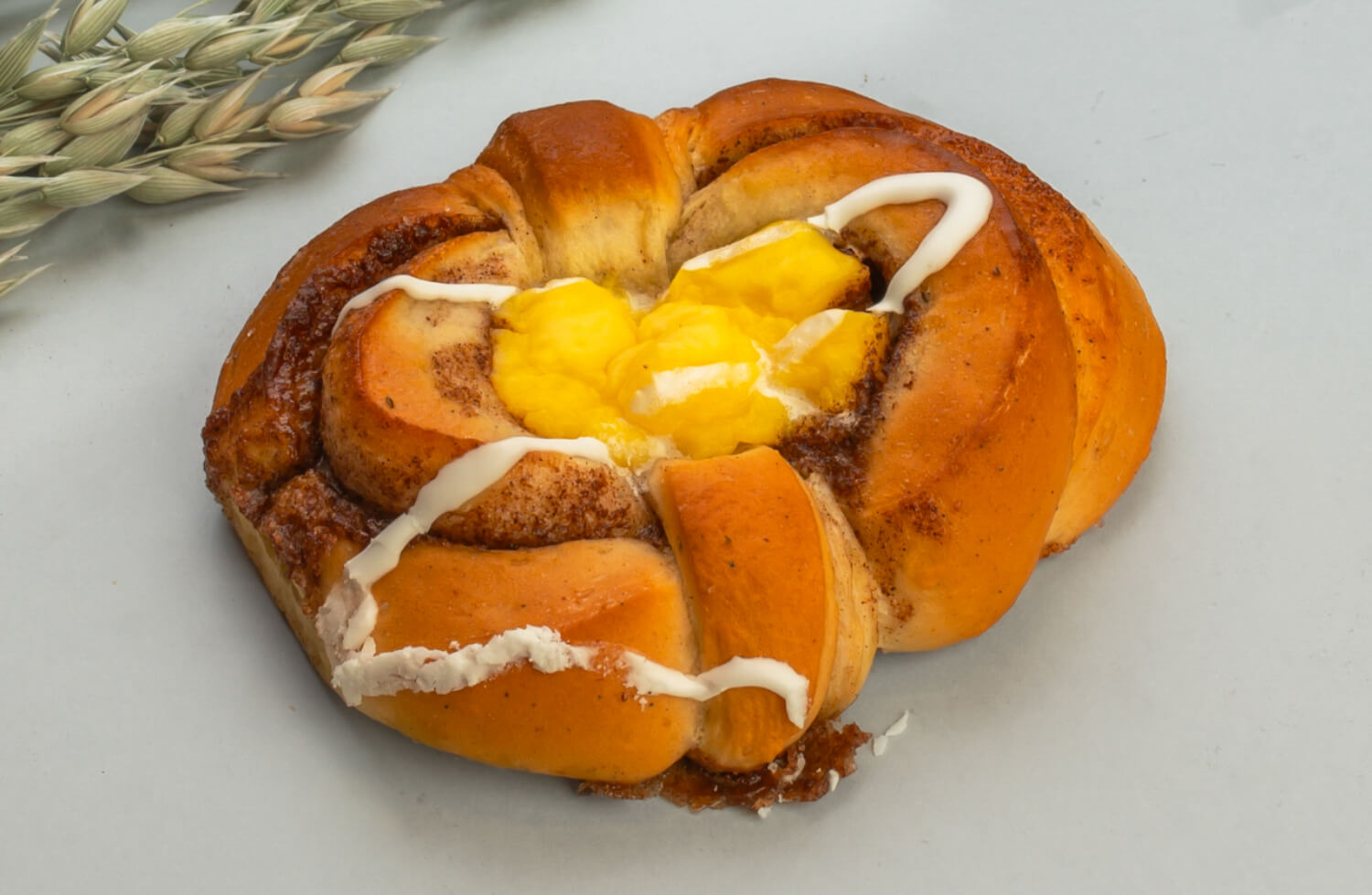 Baker Nordby - Kaneldrøm med vaniljekrem
