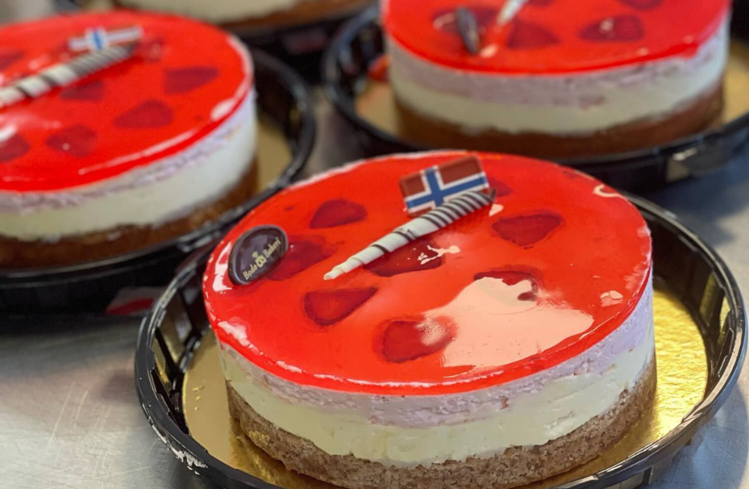 Bodø bakeri - Jordbærkake 18cm