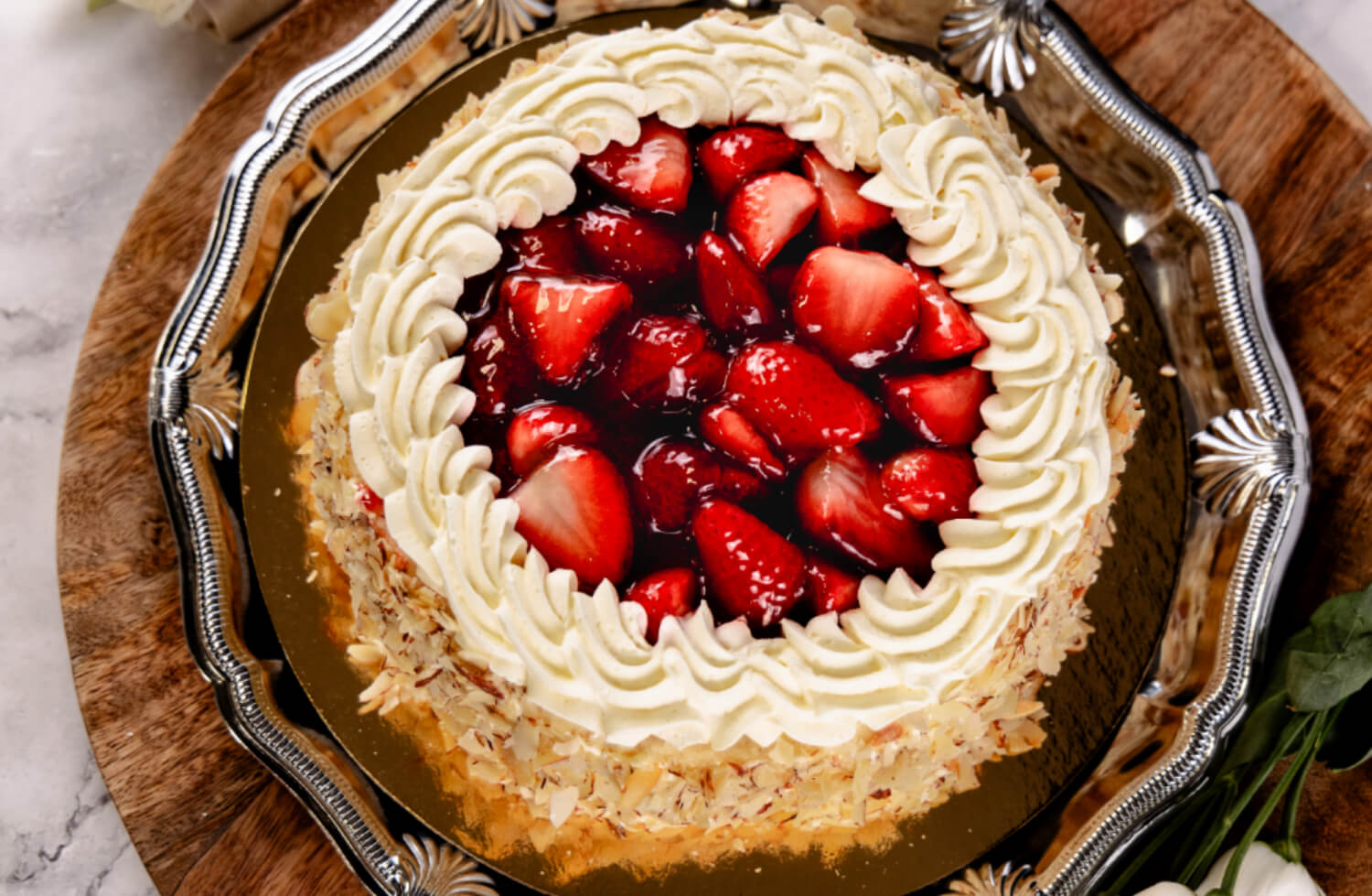 Baker Brun & Solbrød - Jordbærkake