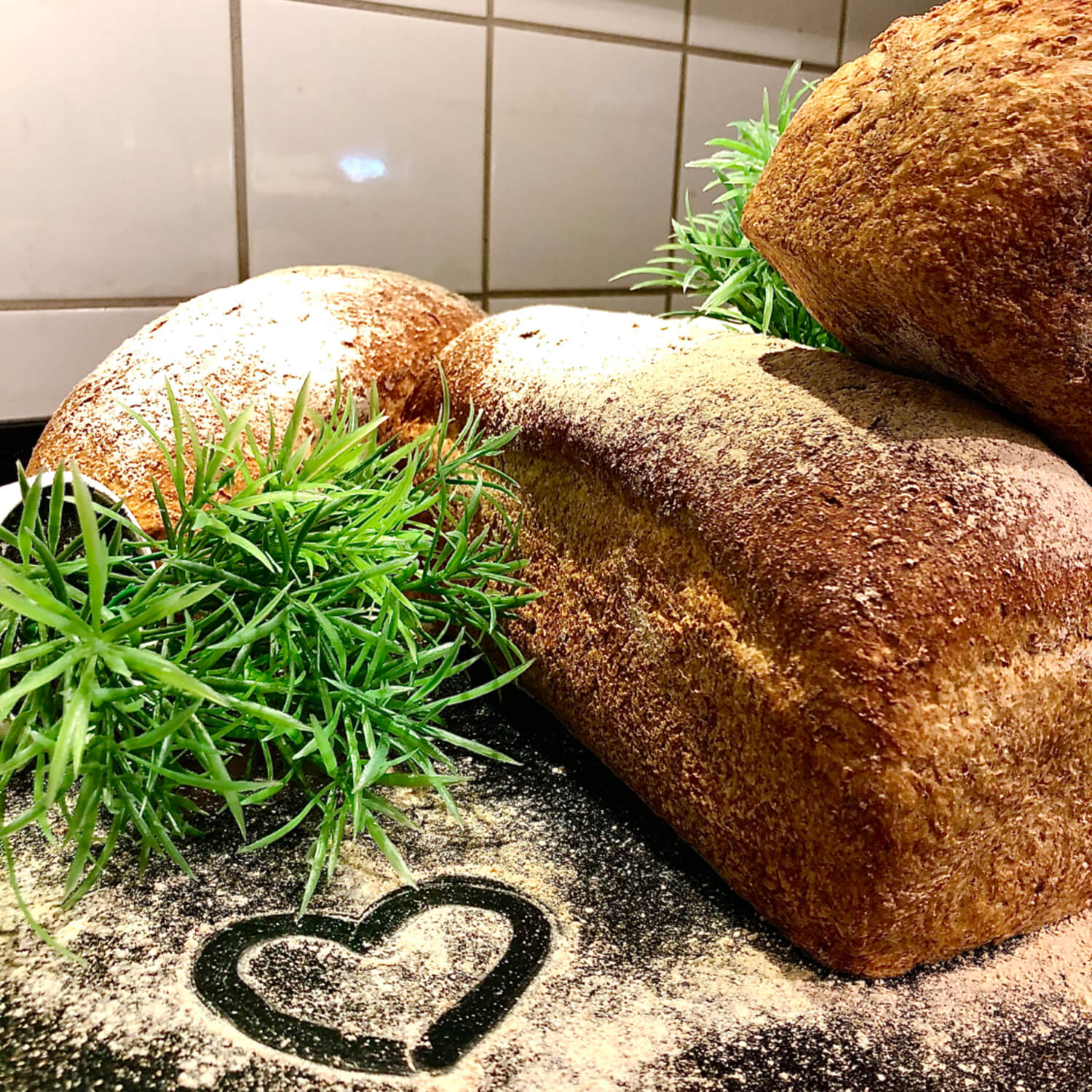 Kneippen Molde - Steinovnsbakte brød