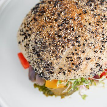 Kanelsnurren Stavanger - Sandwich med estragonstekte grønnsaker