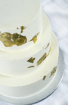 Cakes by Hancock - Goldleaf Bryllupskake