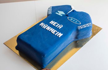 Rosenborg bakeri - Draktkake - velg klubb!