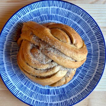 Jordnært - Kardemommebolle