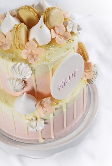 Cakes by Hancock - Crazy Dripcake
