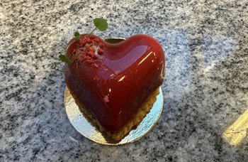 Ahlströms Konditori - Alla hjärtans dag bakelse ❤️