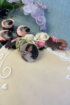 Bodø bakeri - Konfirmasjonspakke marsipankake + cupcakes