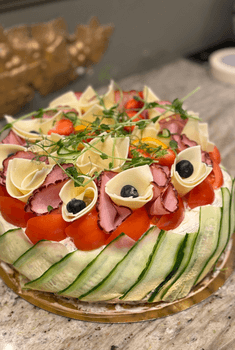 Brogyllen - Smörgåstårta - Ost & Skinka