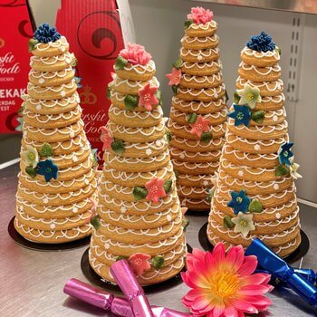 Kneippen Molde - Kransekake Konfirmasjon 15 ringer