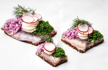 Nybroe Smörrebröd - Christiansøpigens sild