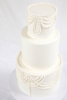 Cakes by Hancock - Louise