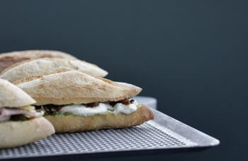 Encore - Fransk baguette med mozza og Pesto 