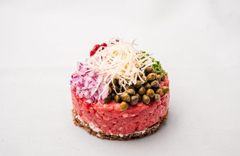 Nybroe Smörrebröd - Råbiff med det hele - liten