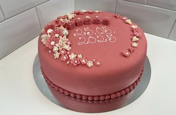 Tor Sevaldsen - Vår dåpskake rosa