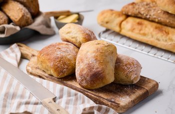 Baker Brun - Håndverksrundstykker