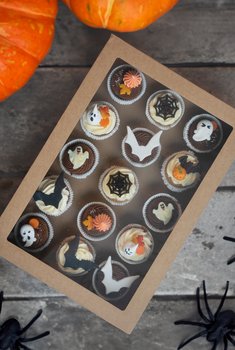 Vaaland Dampbakeri & Conditori - Cupcakes pakke - halloween pyntet