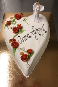 Baker Kristiansen - Bryllupskake Hjerte