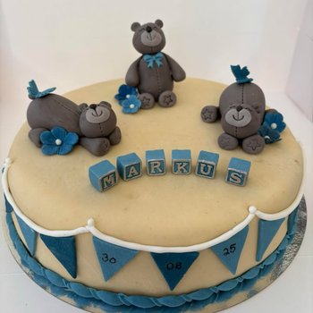 Ødegaarden Bakeri - Dåpskake med bamser