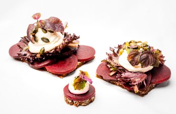 Nybroe Smörrebröd - Rödbeta & Chèvre
