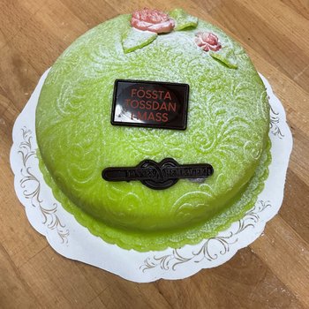 Jannes Hembageri - Operatårta