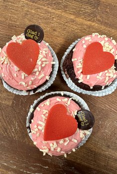 Den Glade Baker - Kjærlighets cupcakes