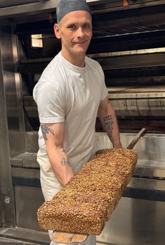 Rosenborg bakeri - Dansk Rugbrød